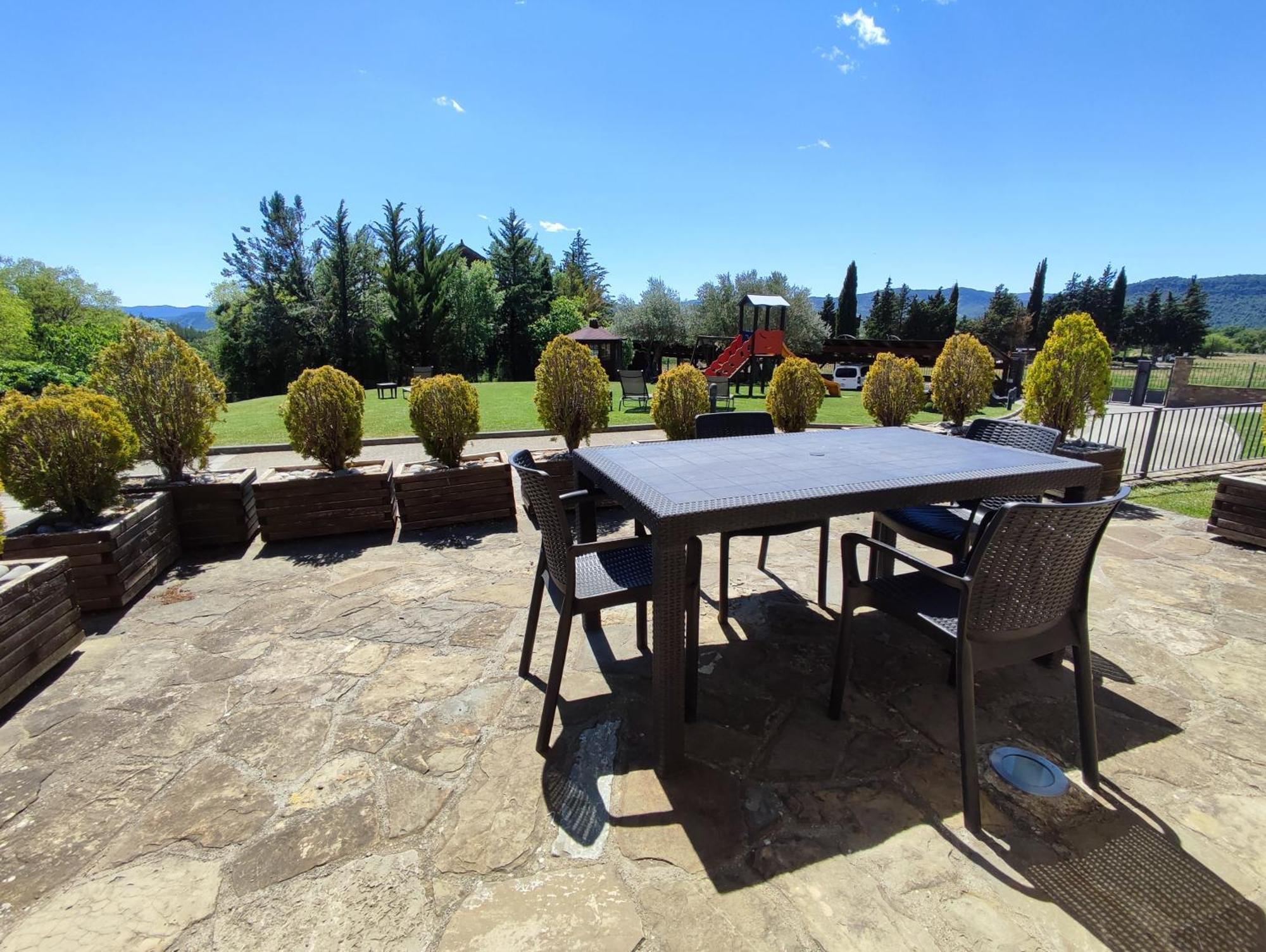 דירות Casas Pirineo, אינסה חדר תמונה