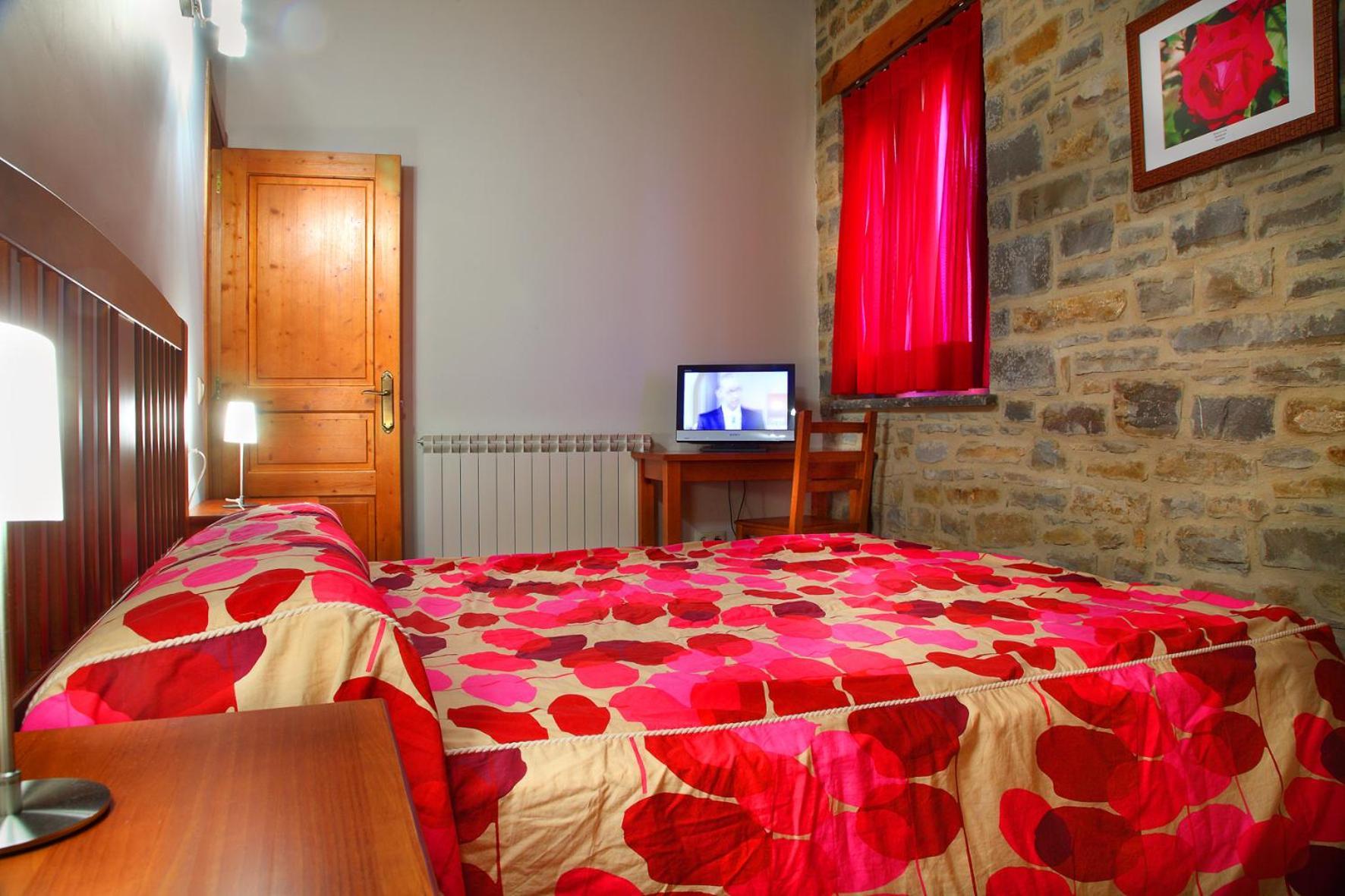 דירות Casas Pirineo, אינסה חדר תמונה