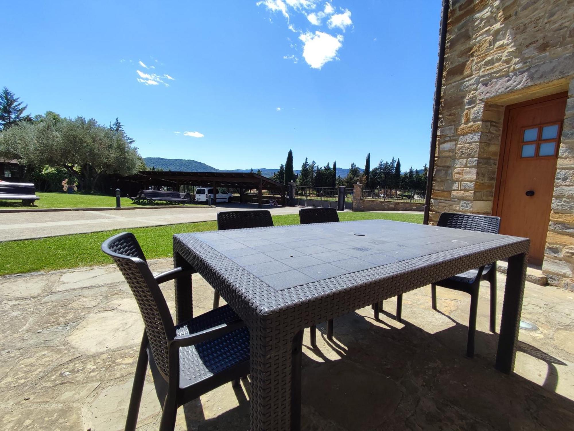 דירות Casas Pirineo, אינסה חדר תמונה