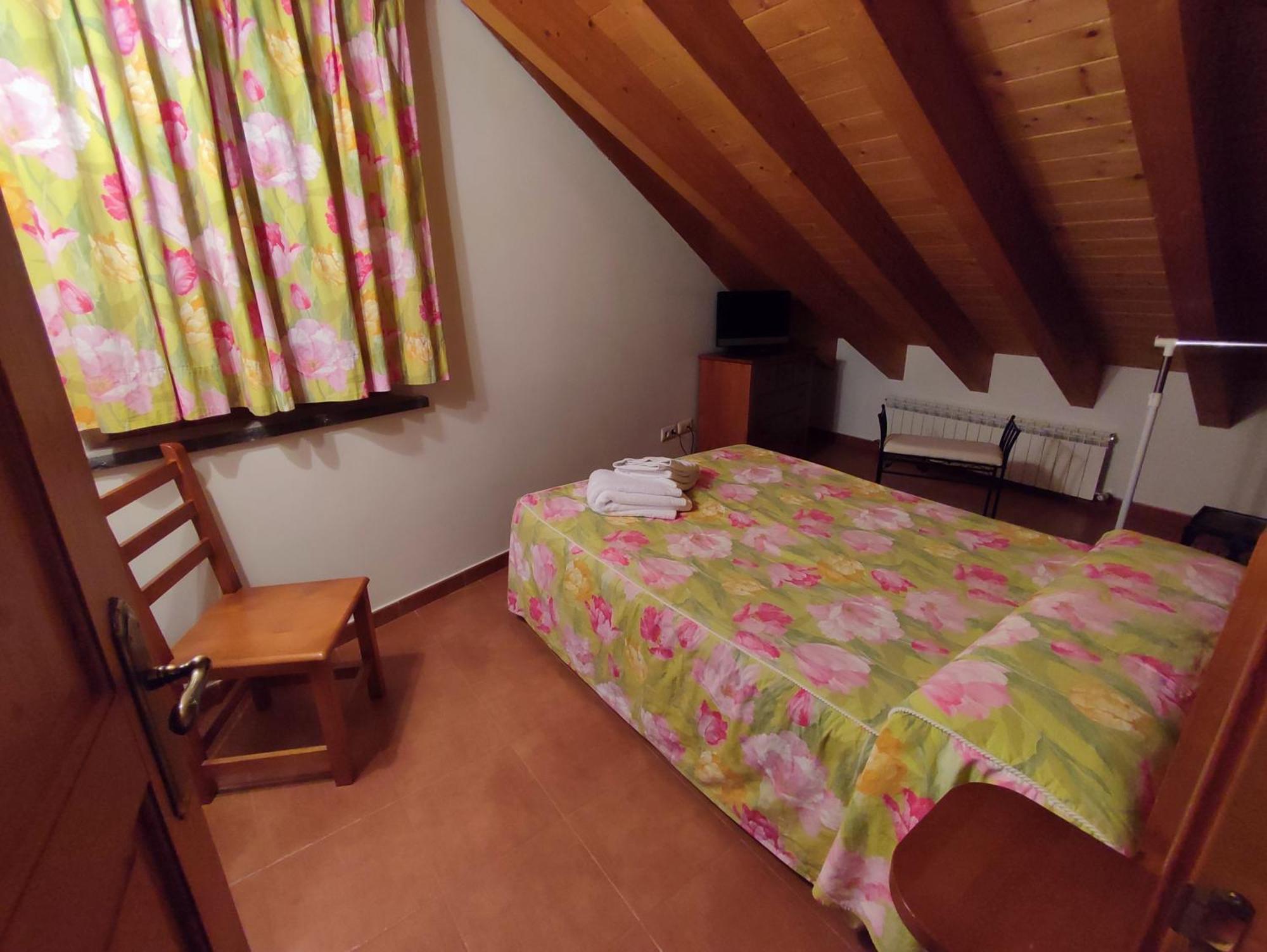 דירות Casas Pirineo, אינסה חדר תמונה